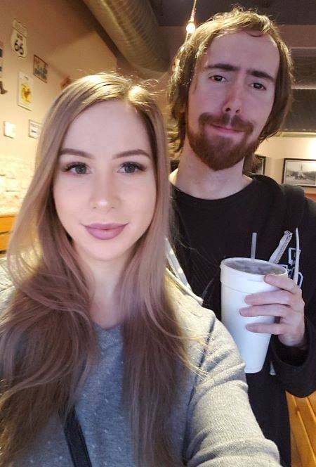 Asmongold  with his Girlfriend Izzy