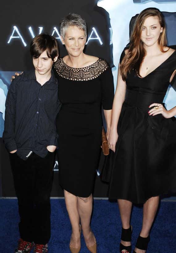 Jamie-Lee-Curtis-With-Her-Family-min